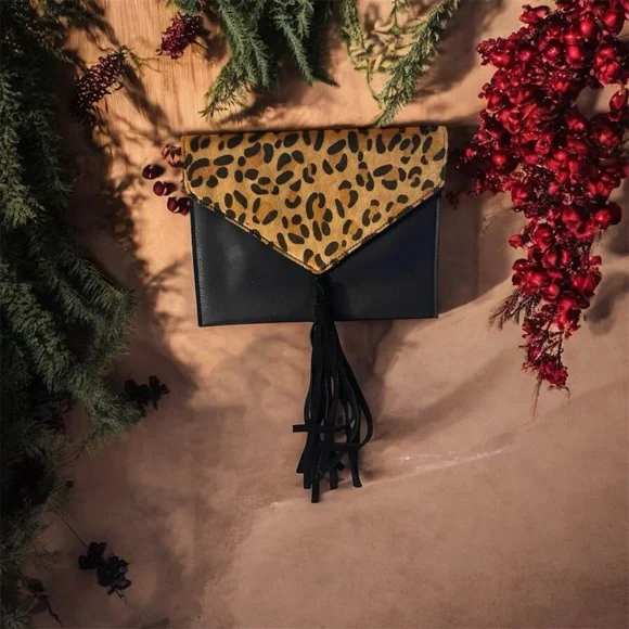 Leopard Print and Black Clutch Bag - Picture 5 of 7